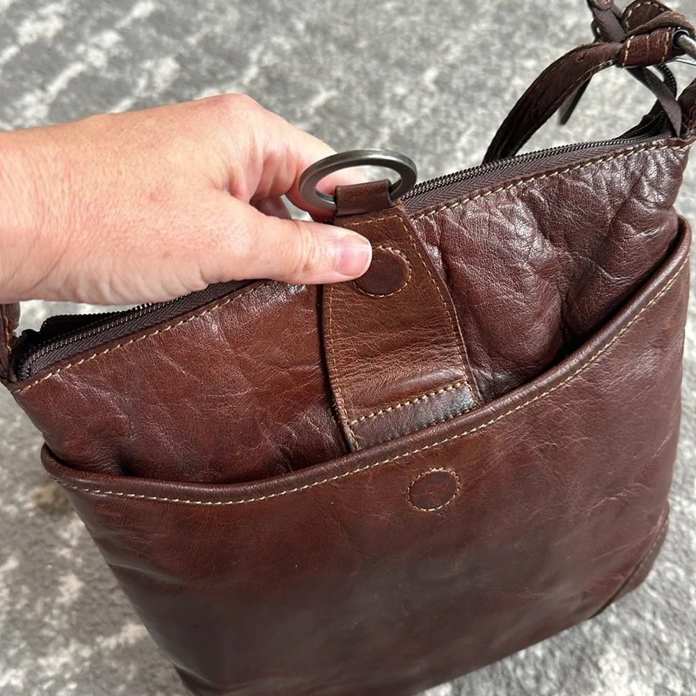 Jack Georges Genuine Leather Crossbody Voyager Handbag - Picture 6 of 16